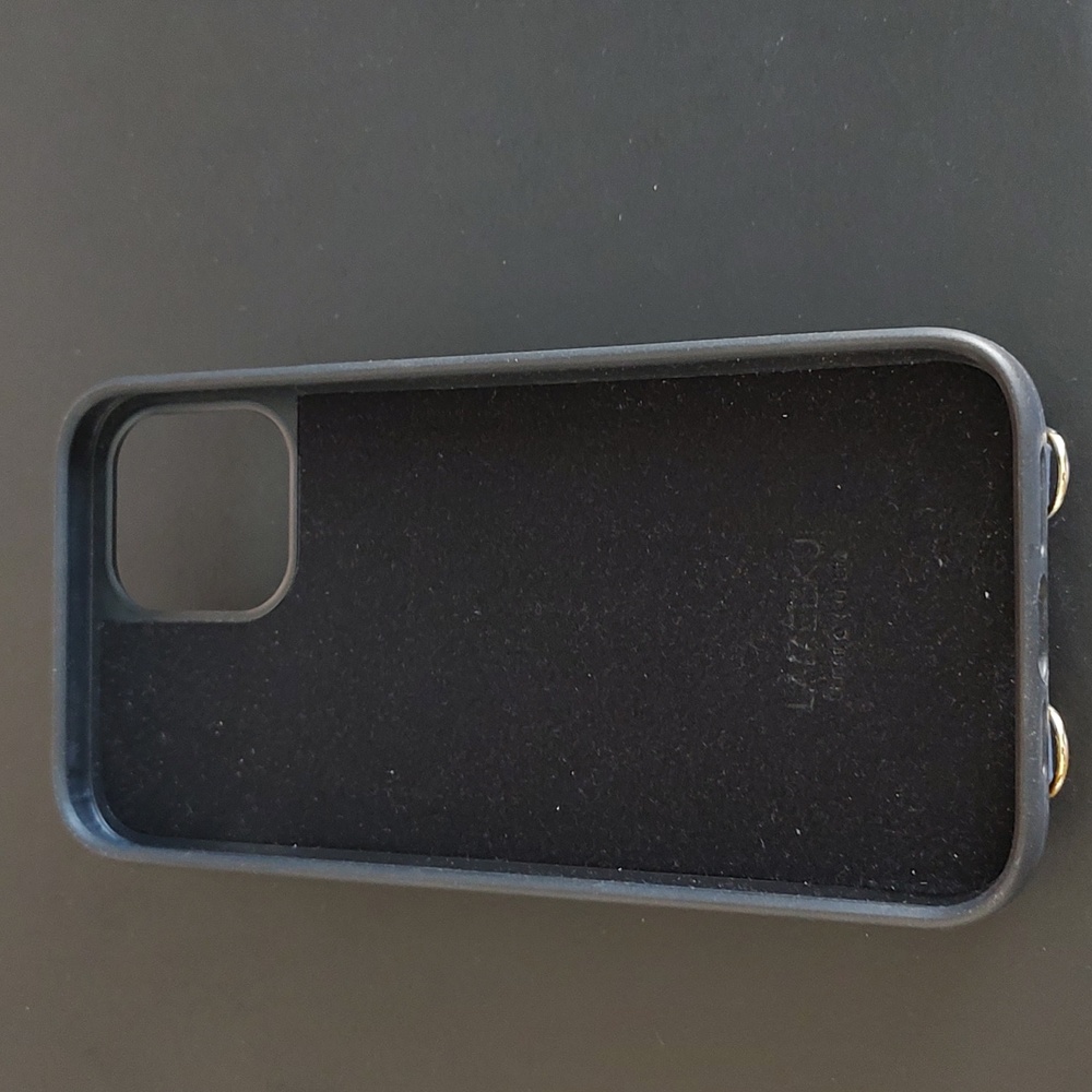 Blue quilted iphone 12 pro max wallet case NWOT - Picture 3 of 6
